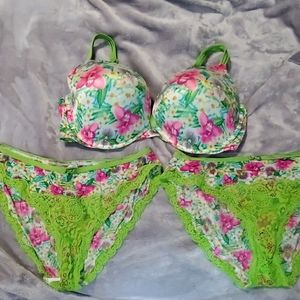 Victoria Secret 3pc Bra Set